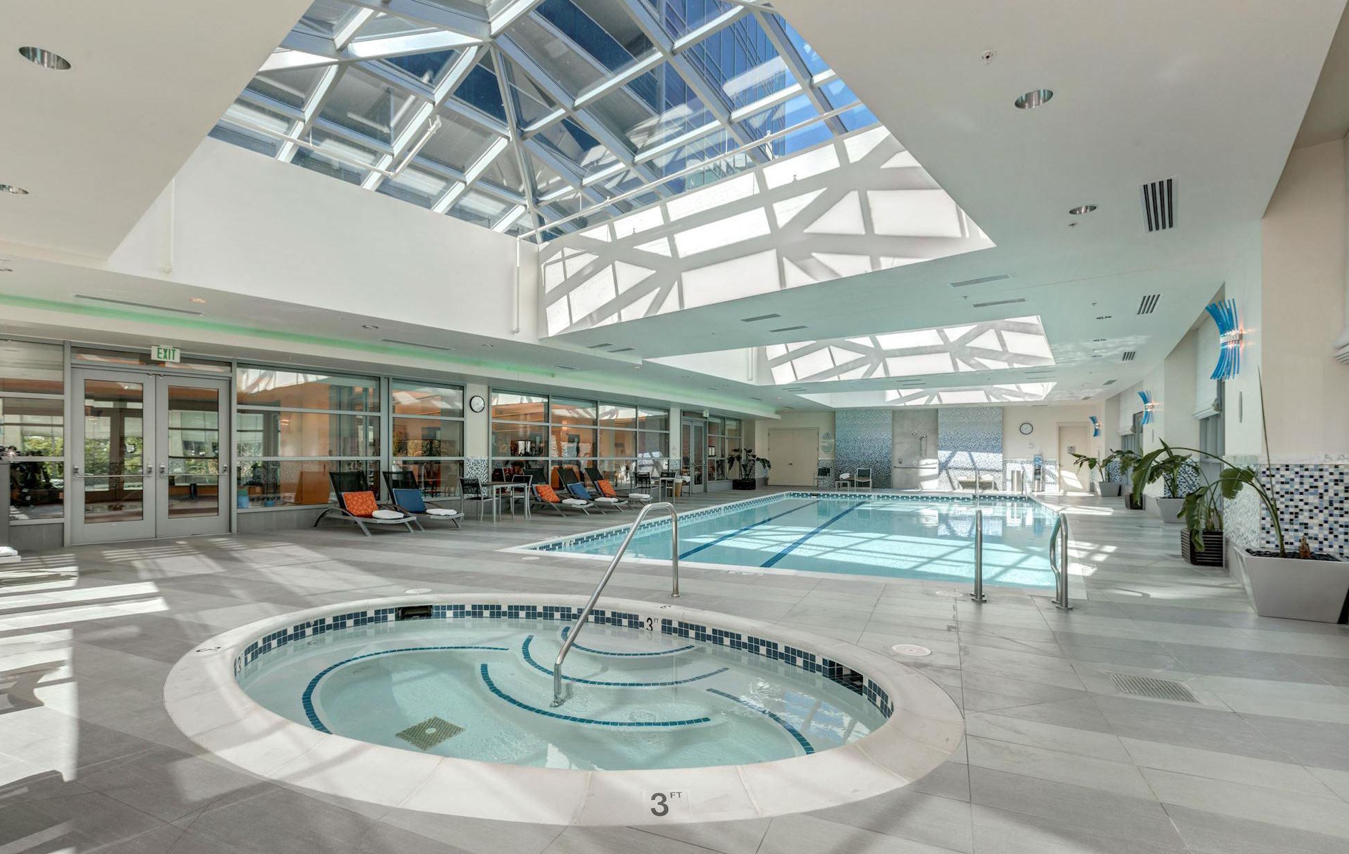 Condos With A Pool   Arlington VA's 20 condo site