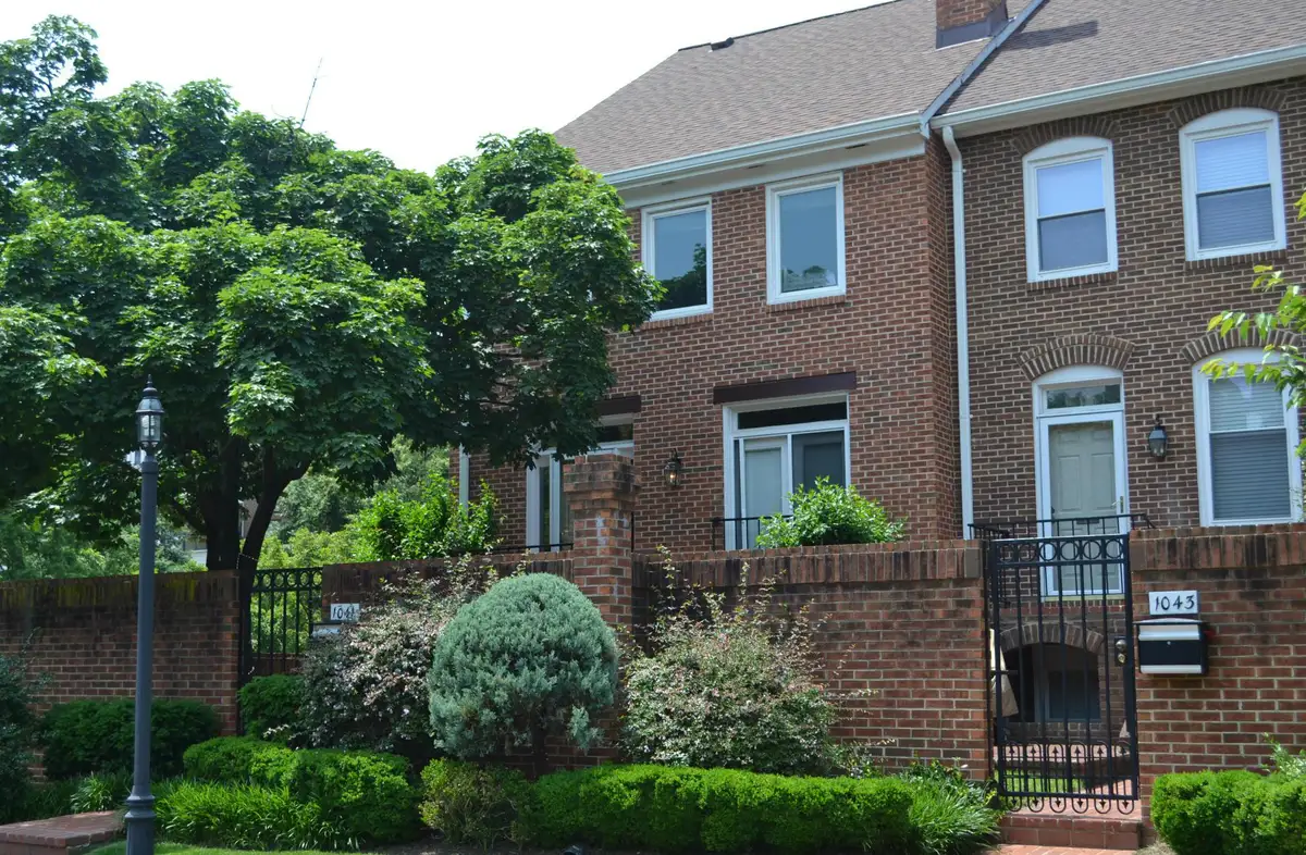 Exterior view of Randolph Square condo building in Ballston, Arlington, VA