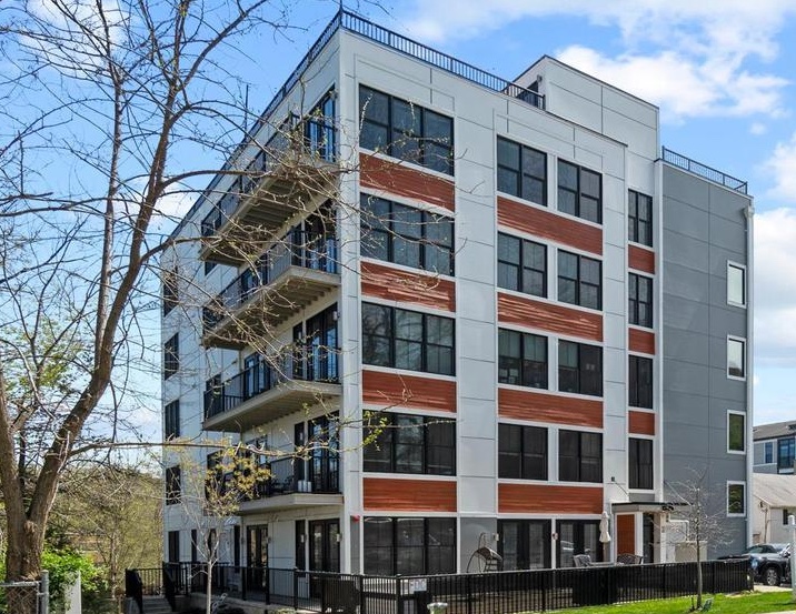 Flats at Pierce Court